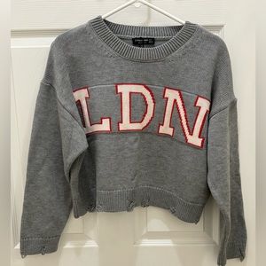 STRADIVARIOUS LONDON CROPPED GRAY SWEATER Size L NWOT